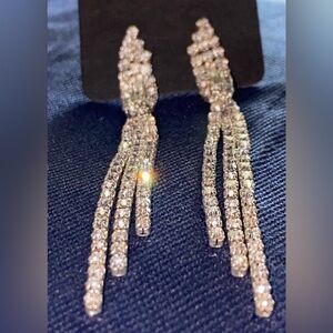 1 bundle of 4 pairs earrings oversized rhinestones earrings